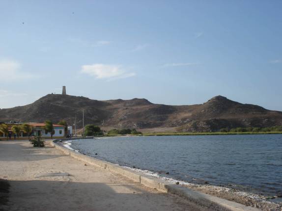 Grand Roque, a principal ilha de Los Roques, no litoral venezuelano